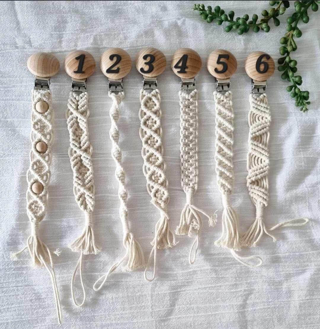 Macrame Dummy Clip