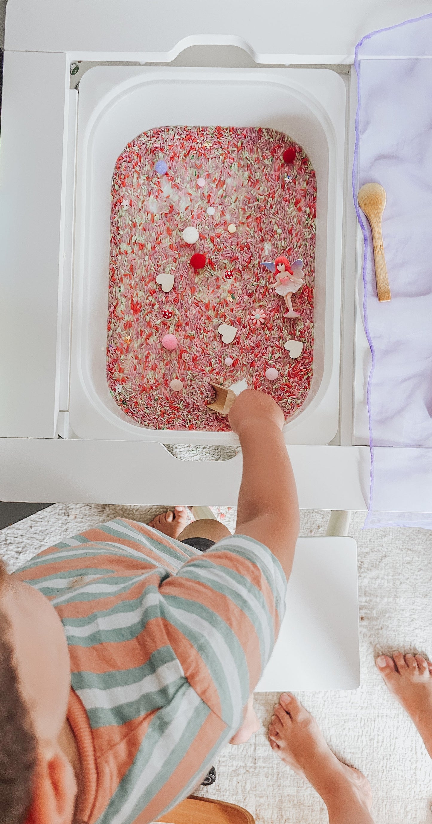 FAIRY GARDEN Sensory Scene - Pour and play
