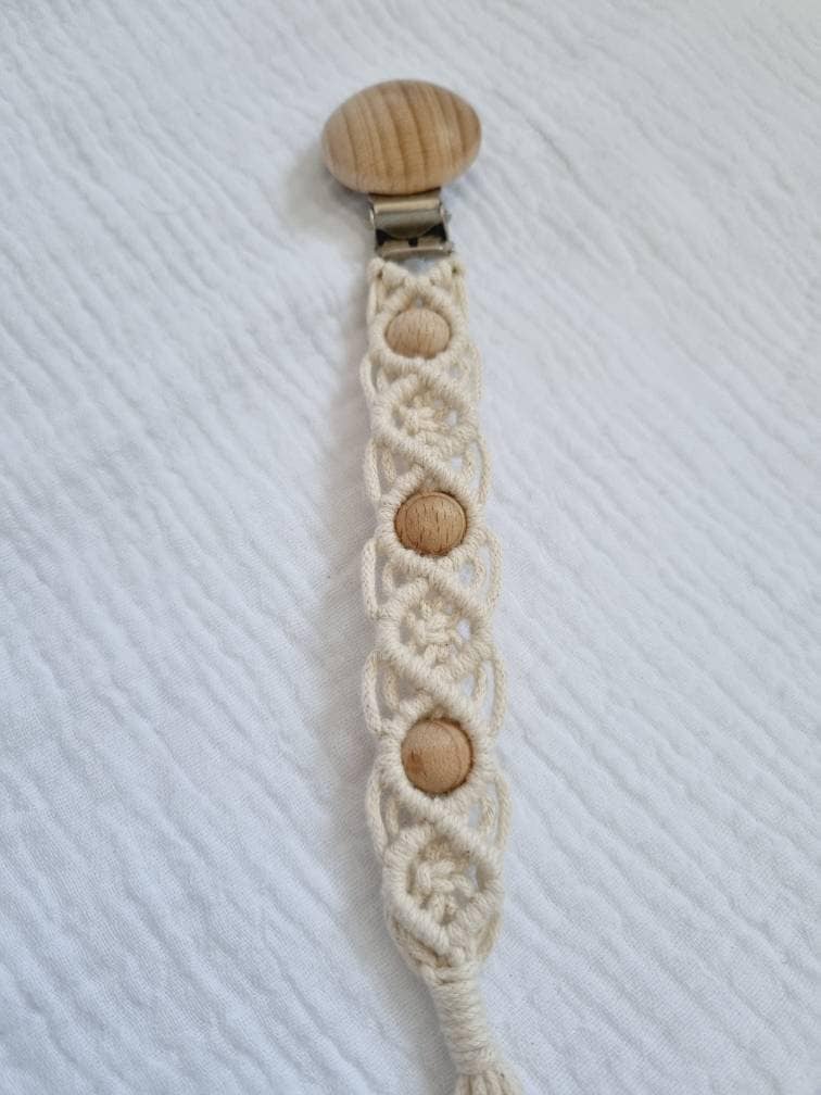 Macrame Dummy Clip